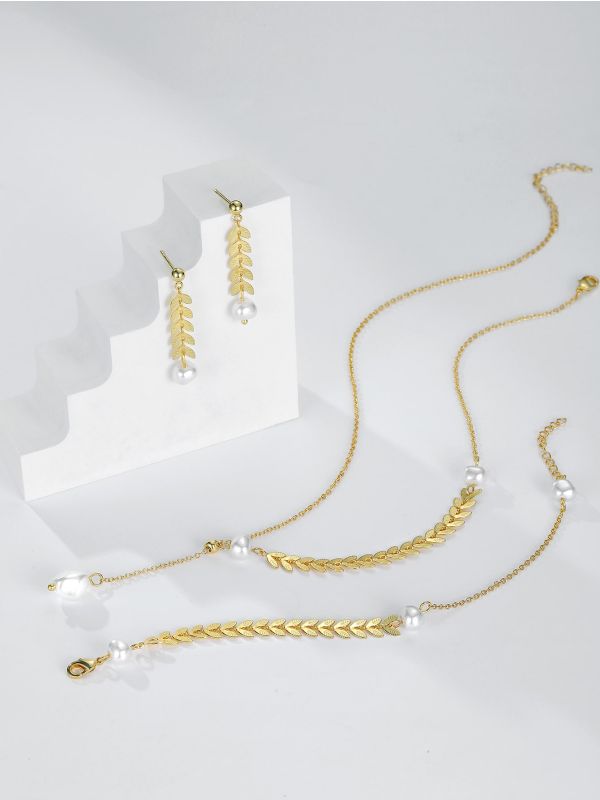 4pcs 18K Gold Plated Faux Pearl Decor Jewelry Set